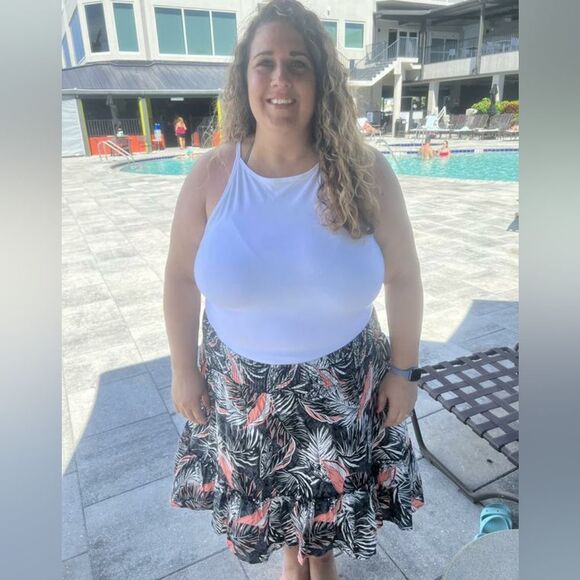 Torrid Plus NWT 3X Tropical Mini Floral Skater Skirt Black A-Line Smocked Waist - Picture 3 of 11